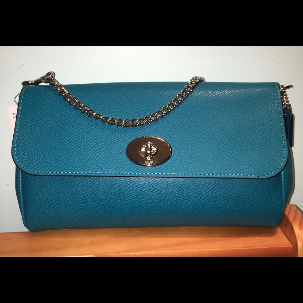 ⭐️🌟⭐️3X HOST PICK⭐️⭐️⭐️ NWT 💯% Authentic Coach Ruby Crossbody/Clutch